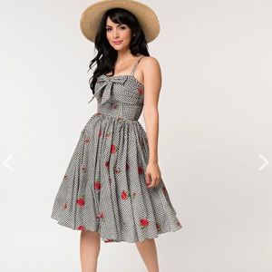 Unique Vintage 1950s Gingham Roses swing dress NWT
